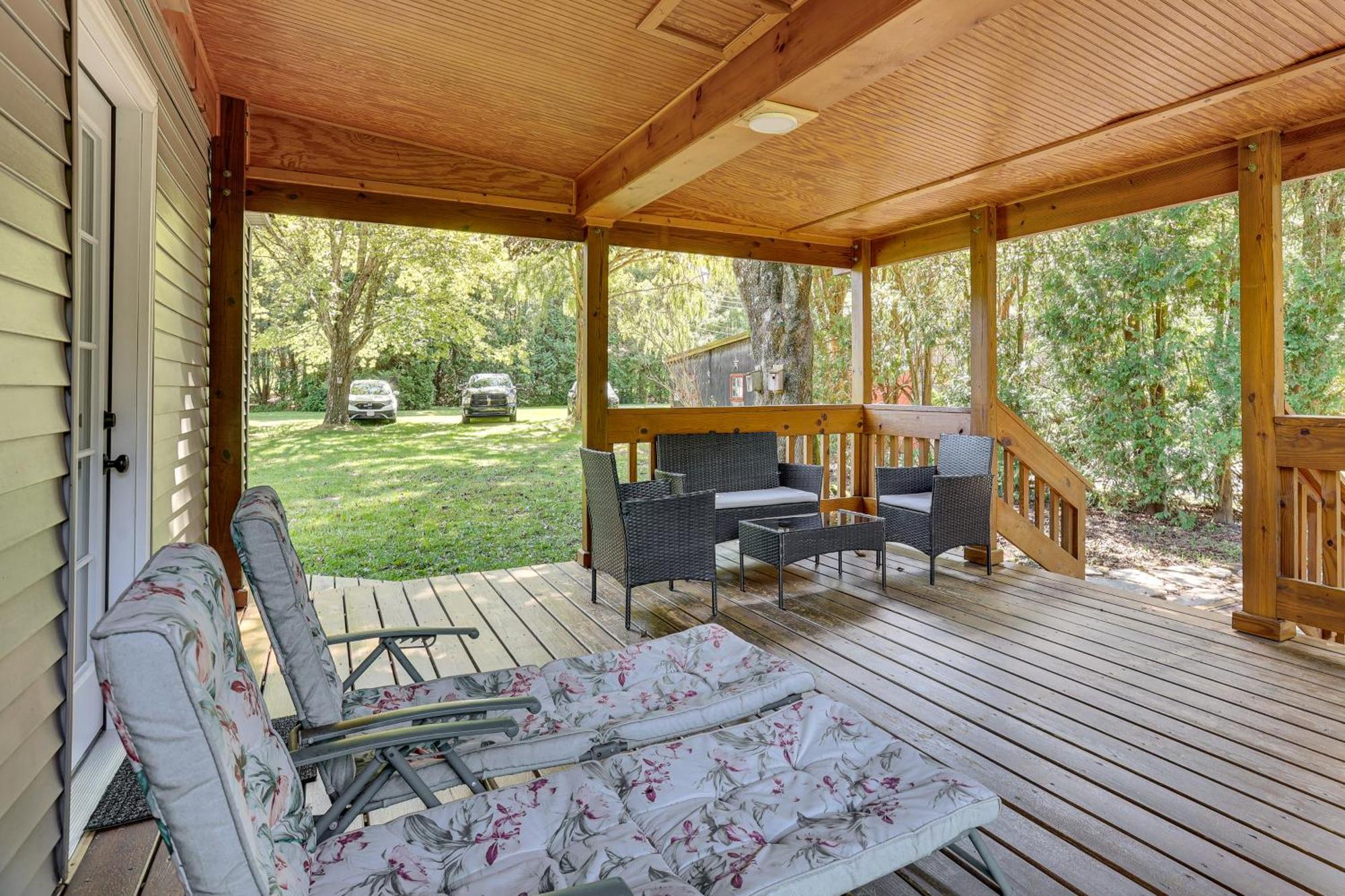 16 Mi To Penn State Hideaway With Fire Pit! Holiday home Bellefonte