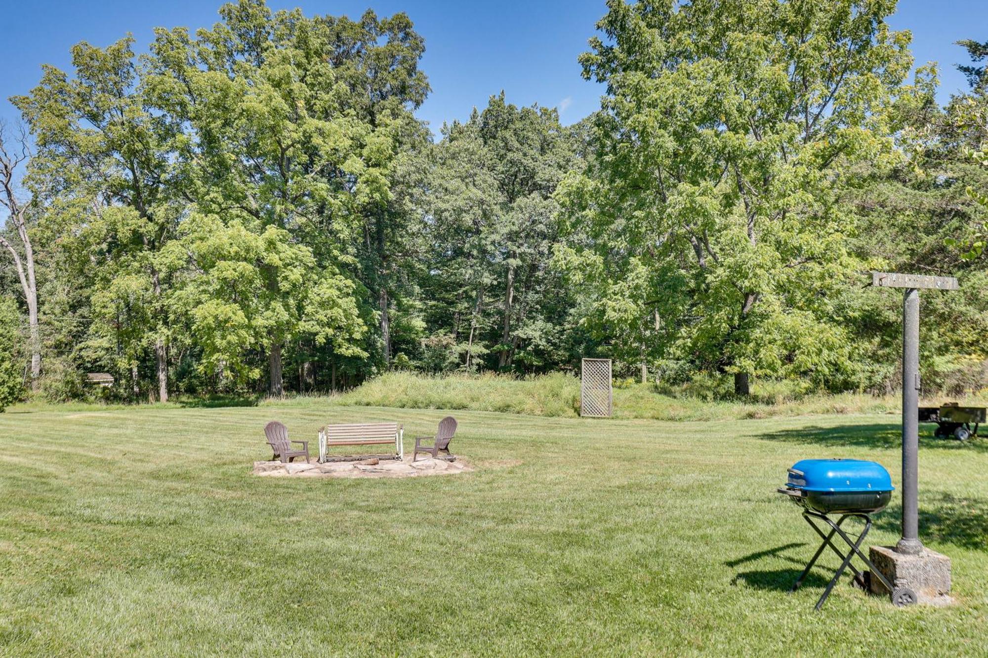 Holiday home 16 Mi To Penn State Hideaway With Fire Pit! Bellefonte
